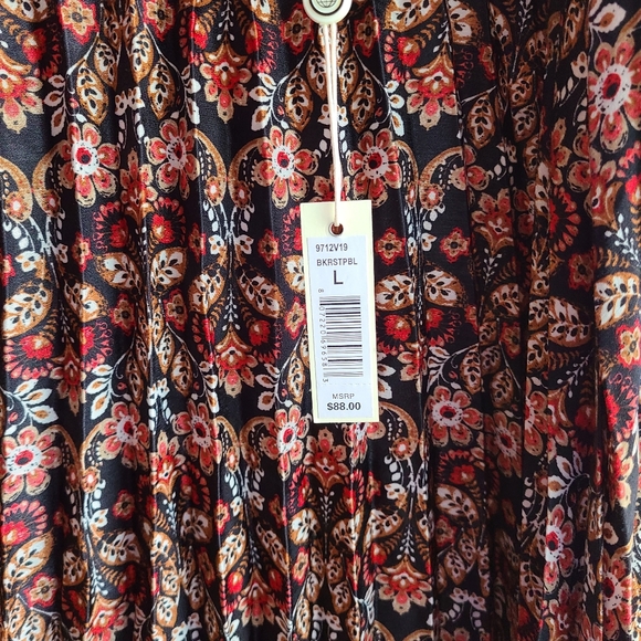 Max Studio Women's skirt - Picture 13 of 14